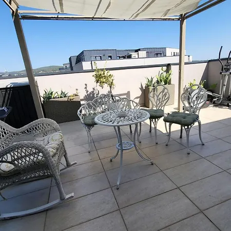 Bach Penthouse Apartment